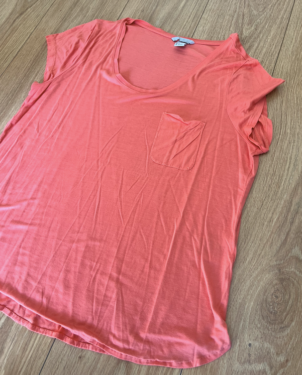 Camiseta naranja coral de manga corta