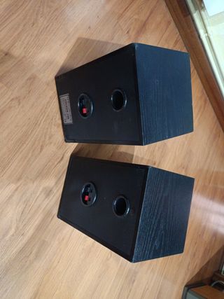 Altavoces Wharfedale England