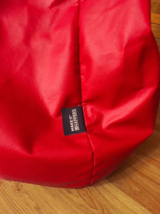 Puffs Happers Negro y Rojo Piel Sintética