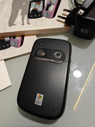 Qtek S200 - Teléfono Móvil