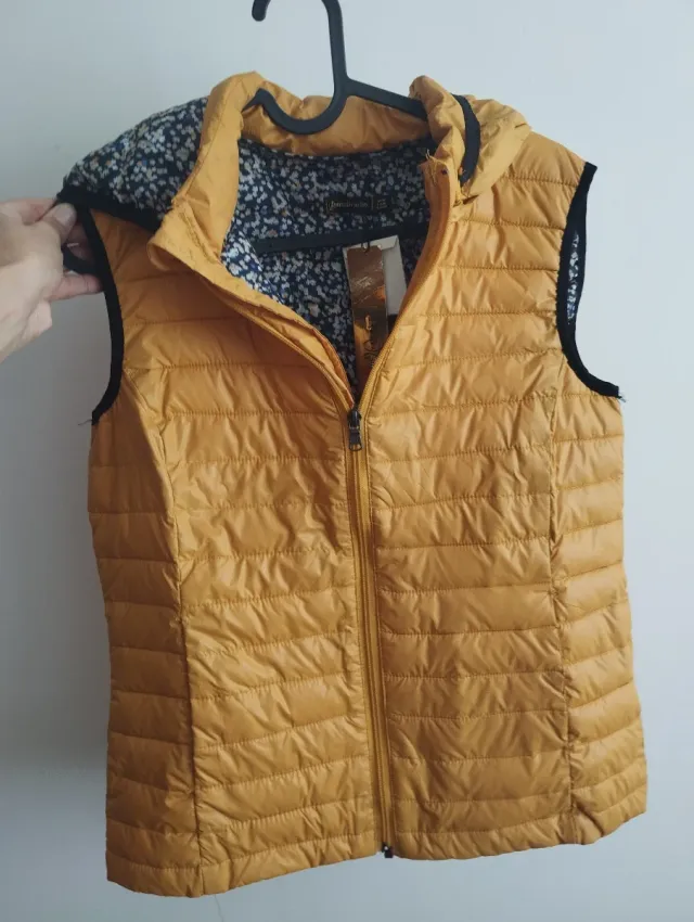 Chaleco Stradivarius Amarilla Talla M