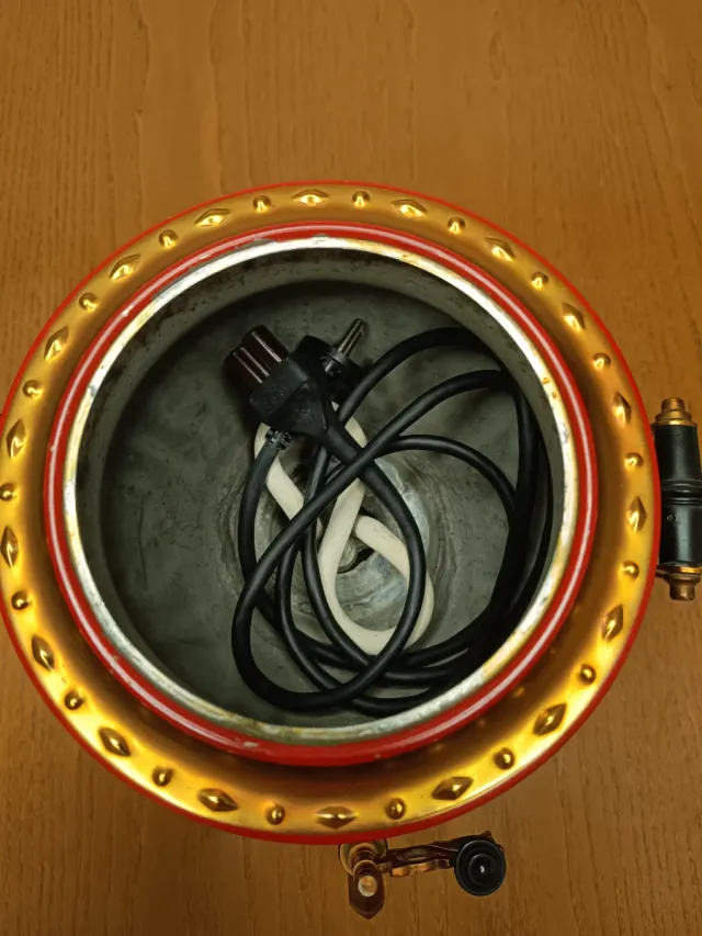 Samovar Jojloma (Khokhloma)decorado