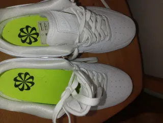 Scarpe ginnastica Nike Air Force 1 donna bianche