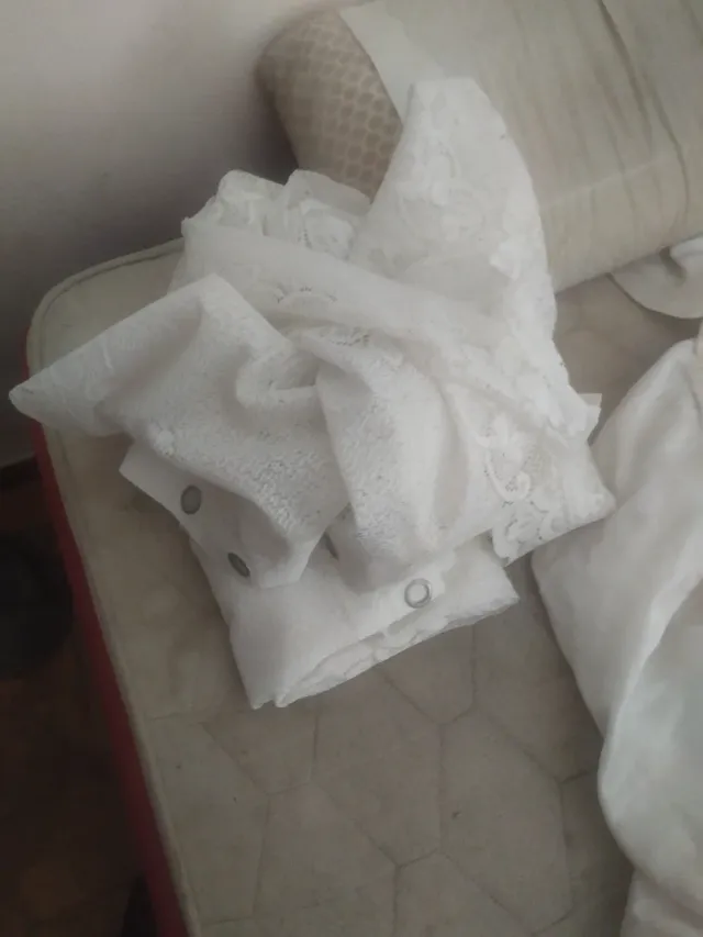 Cortinas Blancas de Tela (2 Piezas)