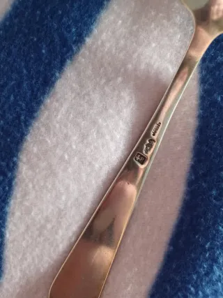 Cuchara de plata antigua