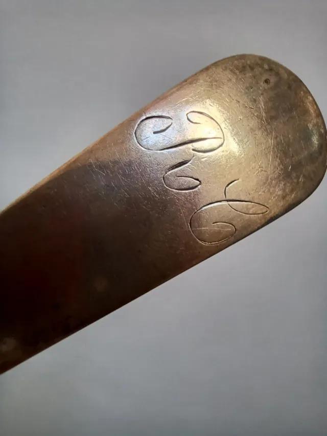 Cuchara de plata antigua