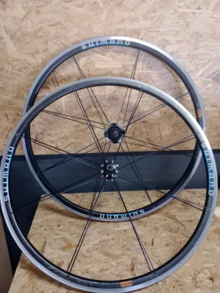 Ruedas de carretera Shimano