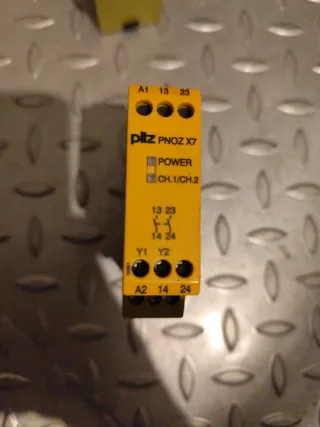 Pilz PNOZ X7 Contactor