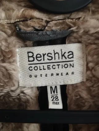 Chaqueta Bershka forrada Talla M