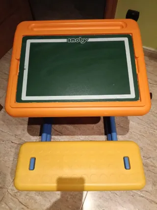 Escritorio infantil Smoby verde y naranja