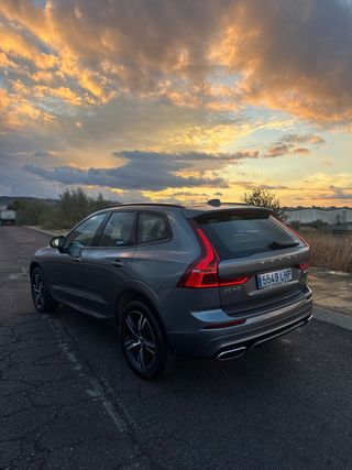 VENDO Volvo XC60 D4 R-Design | 66.000 km | Diésel