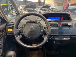 Citroen Grand C4 Picasso Exclusive 2012