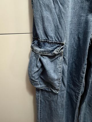 Jeans cargo blu denim