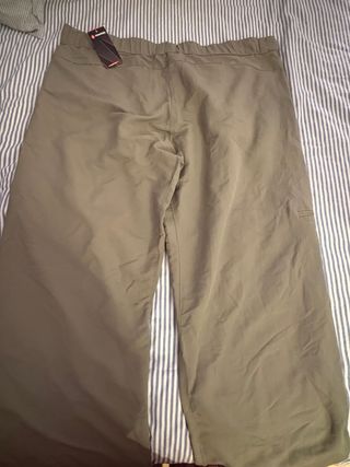 Pantalón de montaña,nuevo,sin estrenar. talla 3xl
