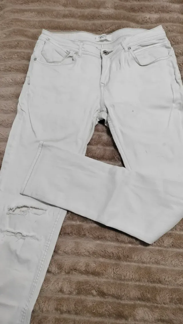 Vaqueros Mango blancos rotos
