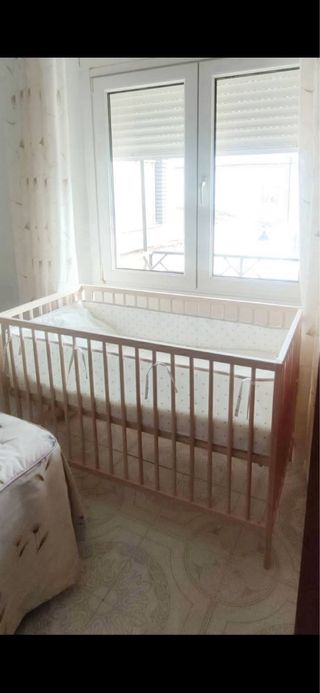 Cuna madera de haya Ikea con colchón