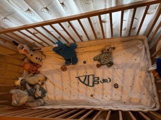 Cuna madera de haya Ikea con colchón