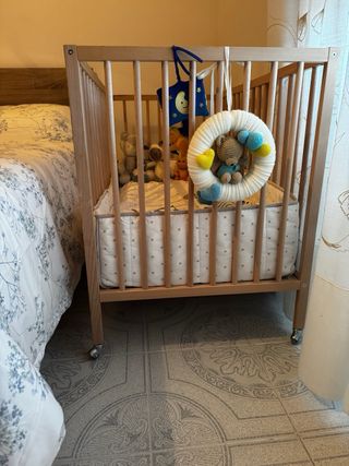 Cuna madera de haya Ikea con colchón