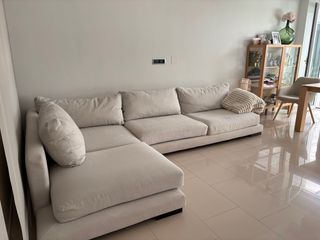 Sofá Kenay Home Beige Tela