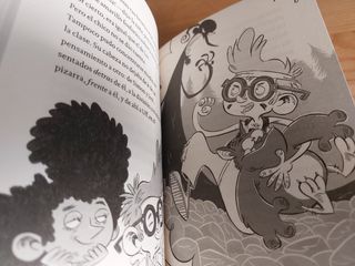 LOTE DE DOS LIBROS DE EL SALVAJE UFF