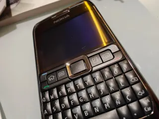 Nokia E71 Eseries Caja Móvil