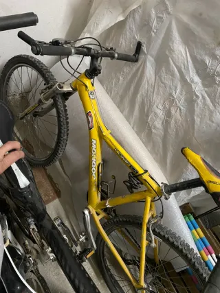 Bicicleta Mongoose Comp SX Amarilla