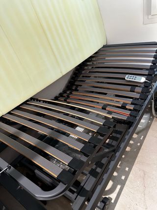 Cama articulada elevación vertical