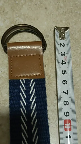 Cinturón infantil azul con detalles. 80cms.