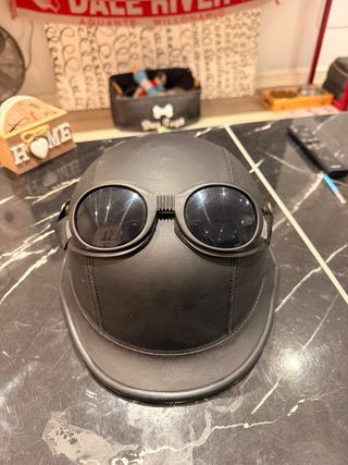 Casco Retro con Gafas Sin Estrenar