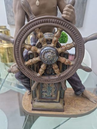 Figura marinero timón Lladro