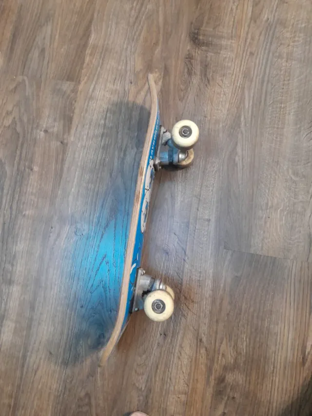 Monopatín/skateboard azul