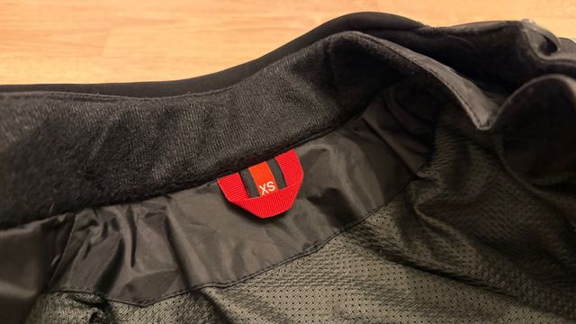 Chaqueta Moto Mujer Negra y Gris