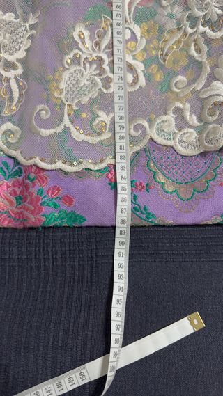 Vestido de fallera morado con encaje