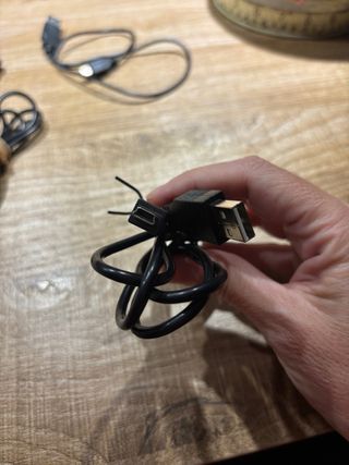 Cable cargador USB a Micro USB