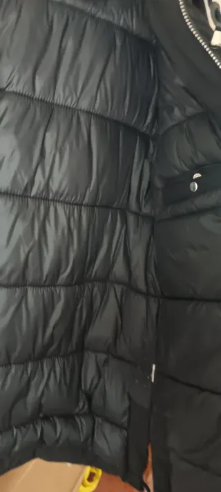 Chaquetón negro Zara Talla S
