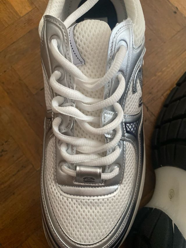 Zapatillas Chanel Runner Plata y Blancas