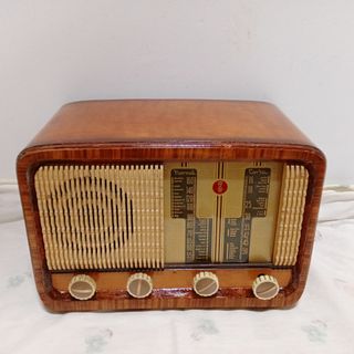 Radio antigua valvulas.