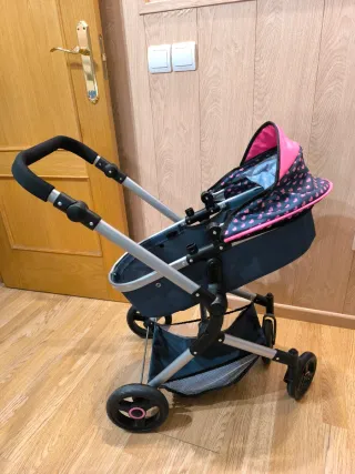 Carrito de juguete azul y rosa