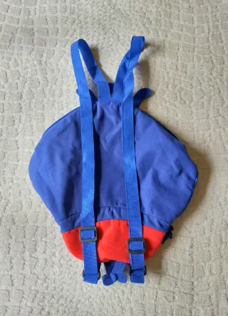 Mochila infantil Anton Piñón azul y roja
