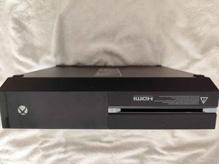 Xbox One + Mando Original Negro