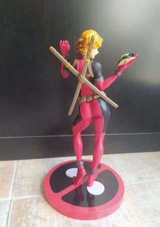 Figura Lady Deadpool