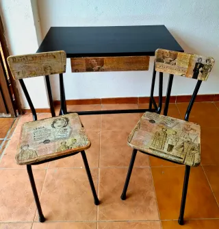 Tavolo da cucina vintage e 2 sedie