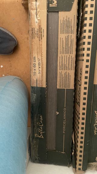 Azulejo imitación madera para suelo