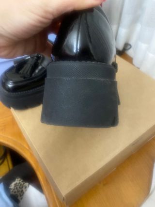 Mocasines Zara charol negros T.36