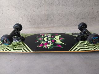 Skate Oxelo Negro con Diseño Geométrico