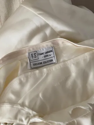 Vestido tirantes Novia y corpiño bordado