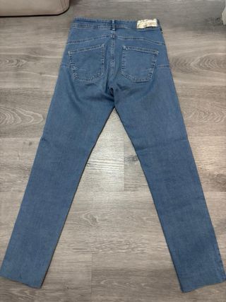 Vaqueros pitillo mujer con abalorios