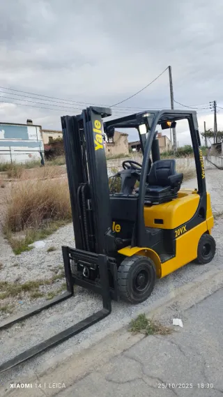 Carretilla elevadora Yale diesel GDP20