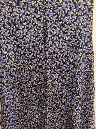 Falda Zara Flores Talla L (40)