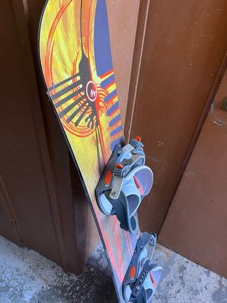 Tabla Snowboard con Fijaciones